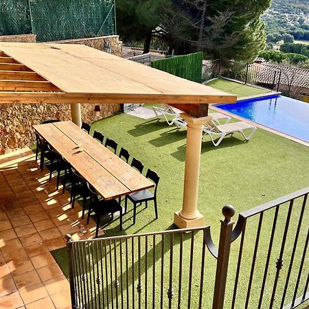 Вилла Casa Mas Ambros Con Piscina Desbordante Калонже Экстерьер фото